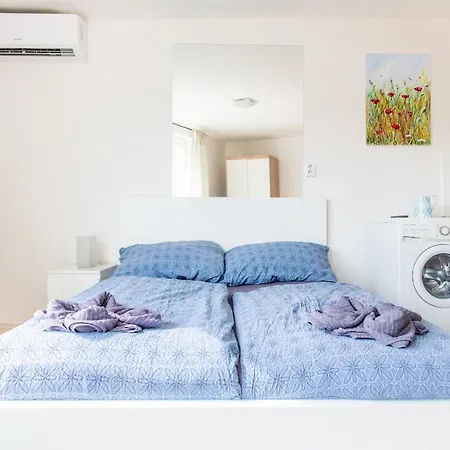 Internesto Spilberk Apartamento *